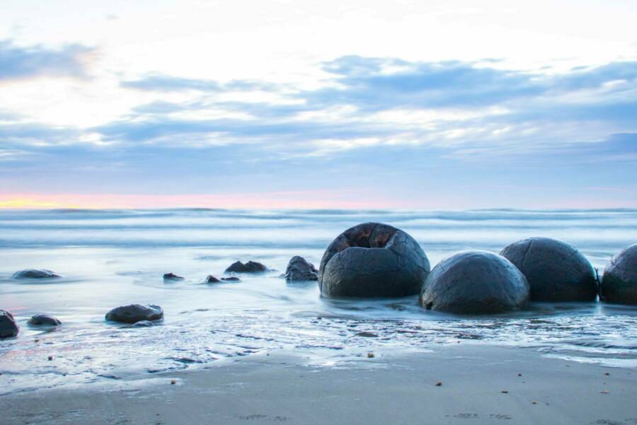 Moeraki boulders
