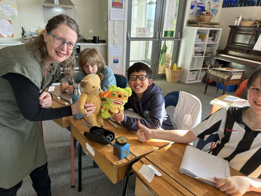 JP visits Rudolf Steiner 3 Photo credit Trisha Geraets Teacher for Year 78 class Dunedin Rudolf Steiner School