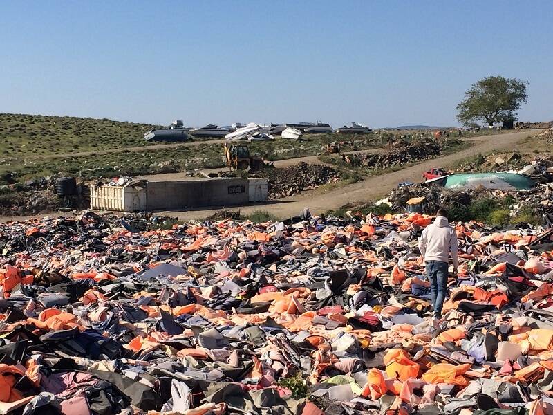 Lifejacket graveyard small
